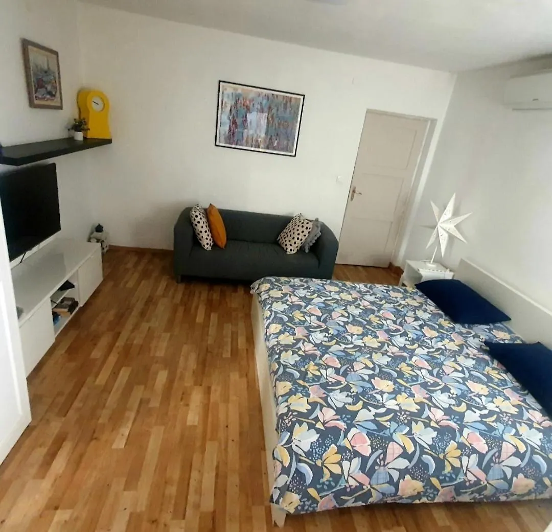Cozy Apartment Near Hospital Spalato Croazia